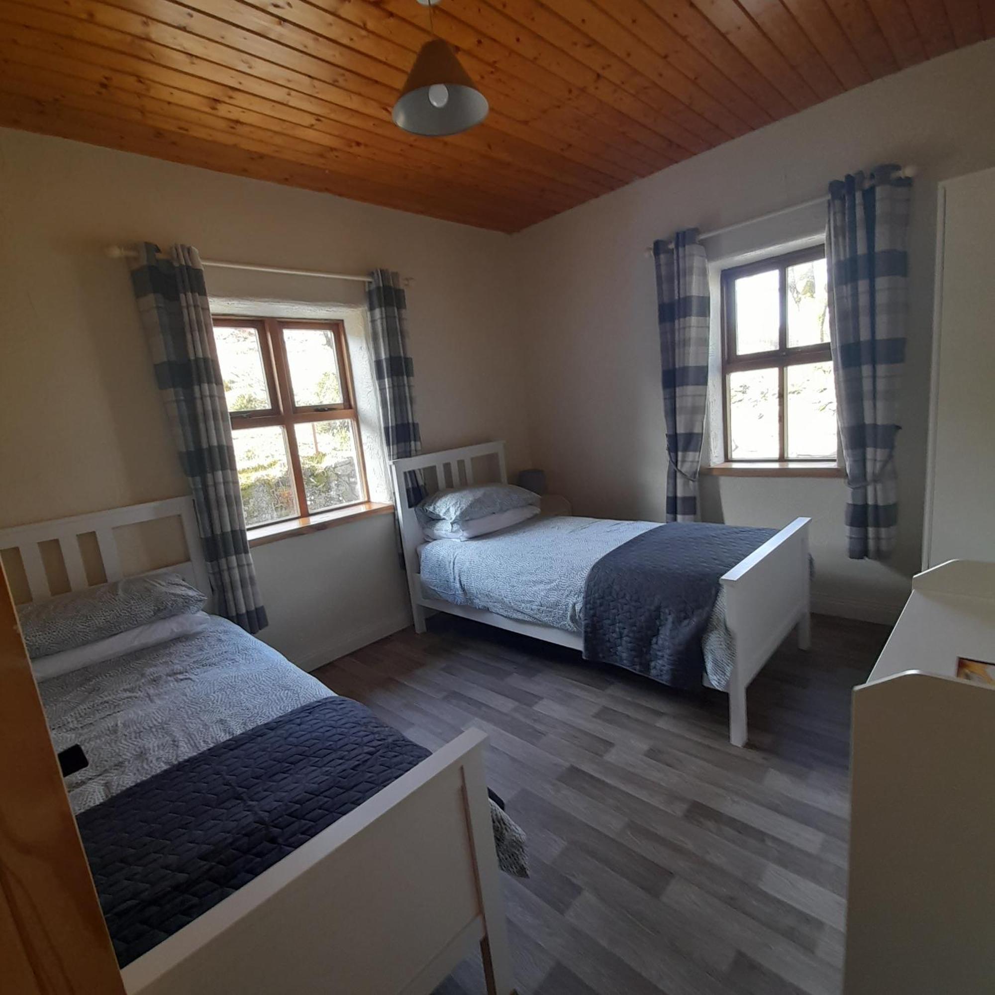 Corriebrack Cottage Hollywood  Bagian luar foto
